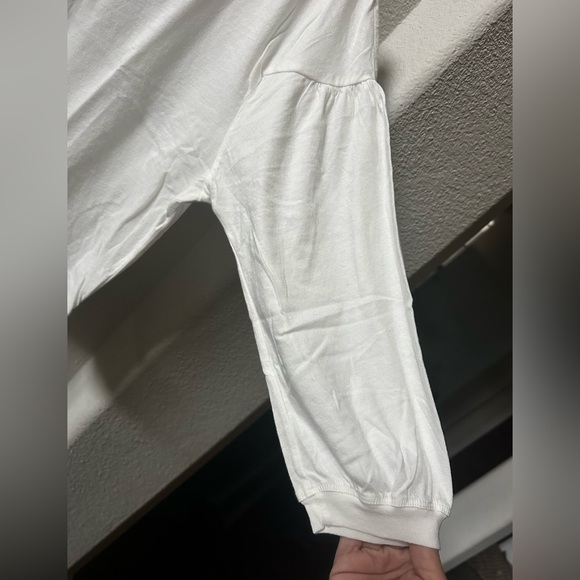 NWT Hello Nite! V Neck Top in White Sand-Small - Picture 3 of 4